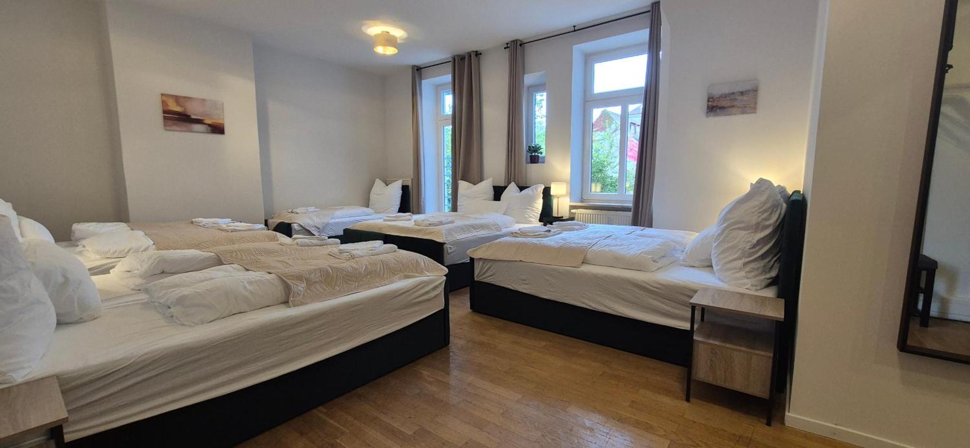 Large 110 Qm In Very Cetral Location 1 To 12 Guests Apartment *